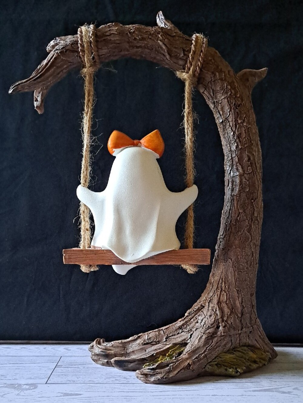 Ghost on Swing with Pumpkins & Realistic Tree Shelf Sitter New Halloween Decor - Picture 6 of 6